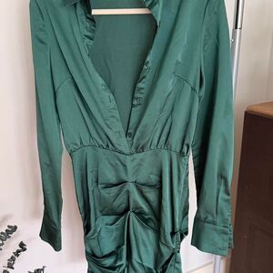 PrettyLittleThing Emerald Green Satiny Dress